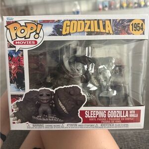 Funko Pop! Vinyl Super 6 in: Godzilla - Sleeping Godzilla with Minilla #1954